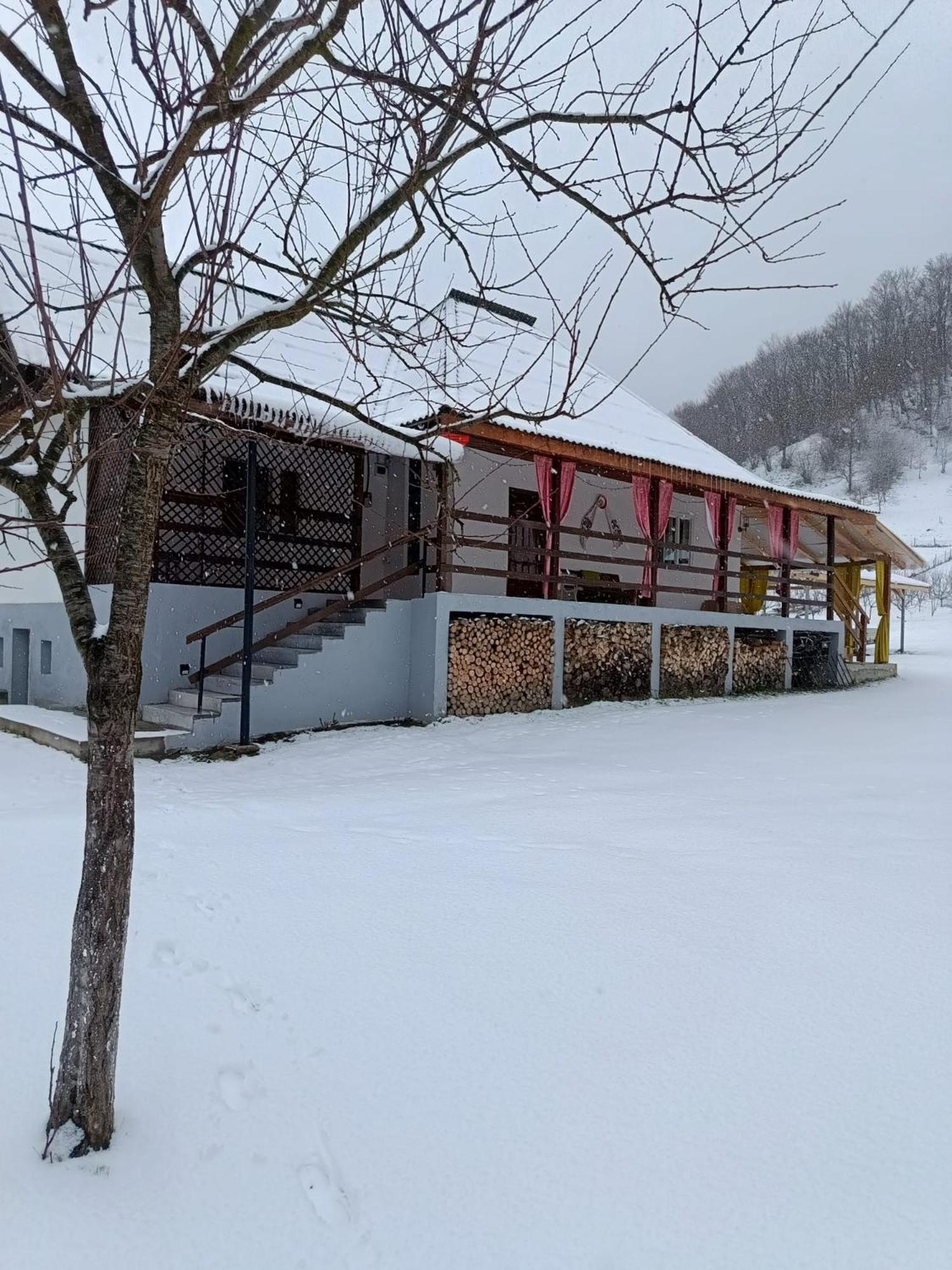 Вилла Casa Dyasof Rohia Экстерьер фото